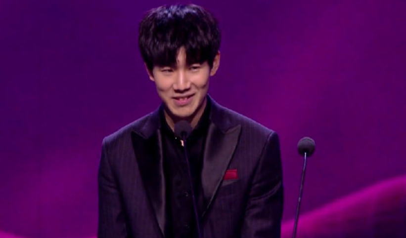 再以干脆的 再以干脆的