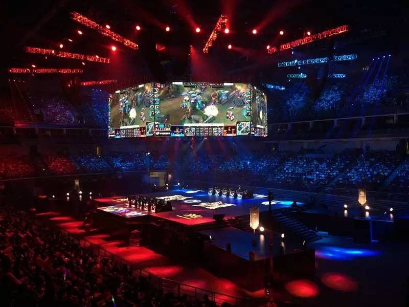 10分钟全能表现 杨瀚森受限战术安排 教练指挥失当引质疑